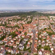 Eine Stadt aus der Vogelperspektive - Immobilienpreise