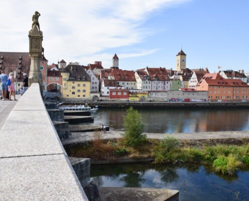 regensburg-steinerne-bruecke